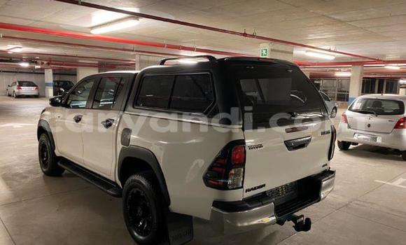 Tenga Tsaru Toyota Hilux Chena Mota in Kabwe in Zambia Tenga Tsaru Toyota Hilux Chena Mota in Kabwe in Zambia