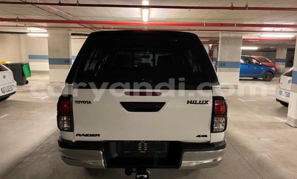 Tenga Tsaru Toyota Hilux Chena Mota in Kabwe in Zambia Tenga Tsaru Toyota Hilux Chena Mota in Kabwe in Zambia