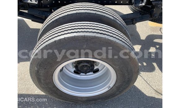 Acheter Import Utilitaire Mitsubishi Canter Blanc à Import - Dubai, Zambie Acheter Import Utilitaire Mitsubishi Canter Blanc à Import - Dubai, Zambie