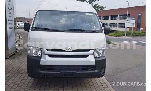 Acheter Import Voiture Toyota Hiace Blanc à Import - Dubai, Zambie Acheter Import Voiture Toyota Hiace Blanc à Import - Dubai, Zambie