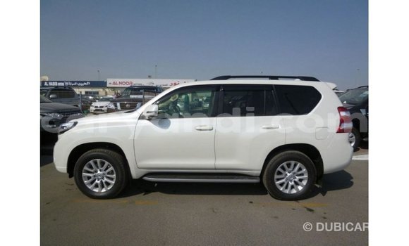 Nunua Imported Toyota Prado Nyeupe Gari ndani ya Import - Dubai nchini Zambia Nunua Imported Toyota Prado Nyeupe Gari ndani ya Import - Dubai nchini Zambia