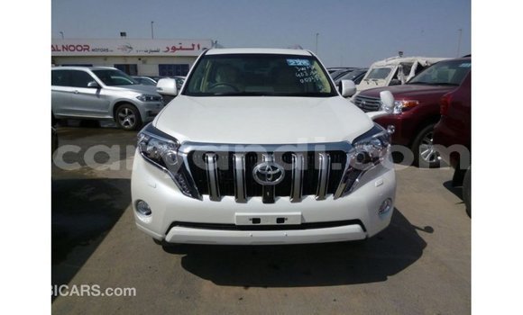 Acheter Import Voiture Toyota Prado Blanc à Import - Dubai, Zambie Acheter Import Voiture Toyota Prado Blanc à Import - Dubai, Zambie