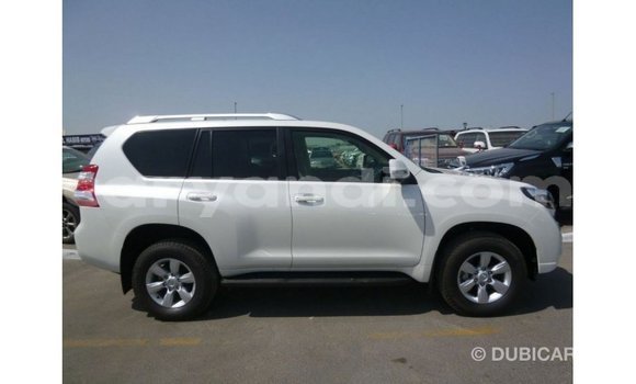 Acheter Import Voiture Toyota Prado Blanc à Import - Dubai, Zambie Acheter Import Voiture Toyota Prado Blanc à Import - Dubai, Zambie