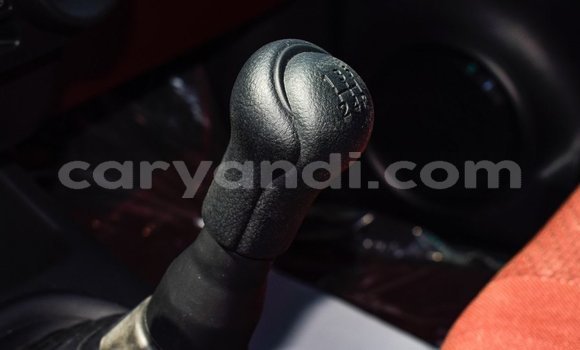 Acheter Import Voiture Toyota Hilux Blanc à Import - Dubai, Zambie Acheter Import Voiture Toyota Hilux Blanc à Import - Dubai, Zambie