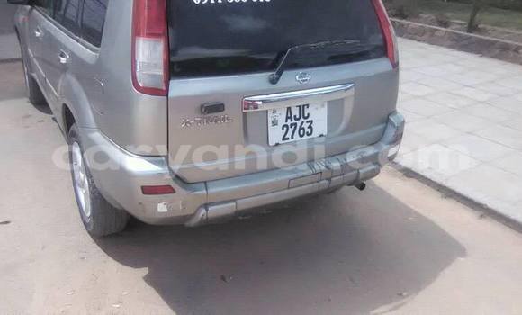 Acheter Occasion Voiture Nissan X–Trail Gris à Chipata, Zambie Acheter Occasion Voiture Nissan X–Trail Gris à Chipata, Zambie