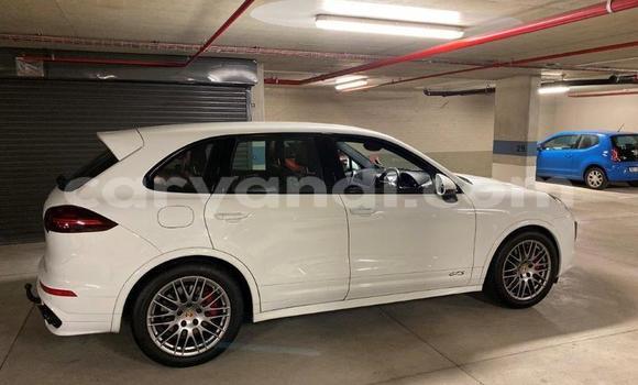 Tenga Tsaru Porsche Cayenne Chena Mota in Kabwe in Zambia Tenga Tsaru Porsche Cayenne Chena Mota in Kabwe in Zambia