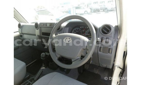 Buy Import Toyota Land Cruiser White Car in Import - Dubai in Zambia Buy Import Toyota Land Cruiser White Car in Import - Dubai in Zambia