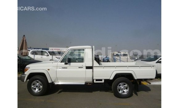 Buy Import Toyota Land Cruiser White Car in Import - Dubai in Zambia Buy Import Toyota Land Cruiser White Car in Import - Dubai in Zambia