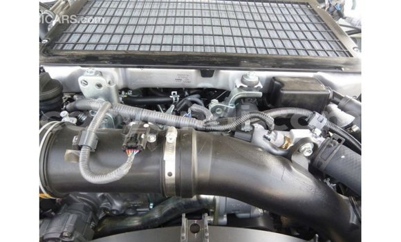 Buy Import Toyota Land Cruiser White Car in Import - Dubai in Zambia Buy Import Toyota Land Cruiser White Car in Import - Dubai in Zambia