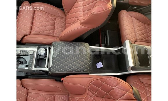 Nunua Imported Toyota Land Cruiser Nyeusi Gari ndani ya Import - Dubai nchini Zambia Nunua Imported Toyota Land Cruiser Nyeusi Gari ndani ya Import - Dubai nchini Zambia