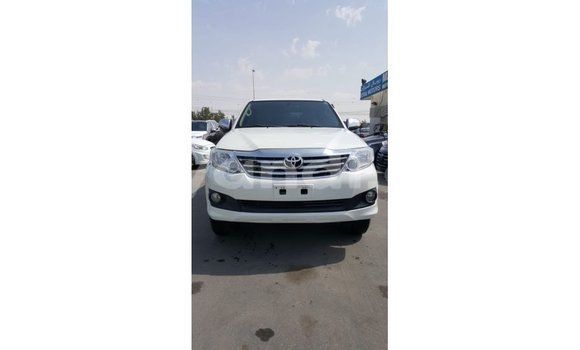 Buy Import Toyota Fortuner White Car in Import - Dubai in Zambia Buy Import Toyota Fortuner White Car in Import - Dubai in Zambia