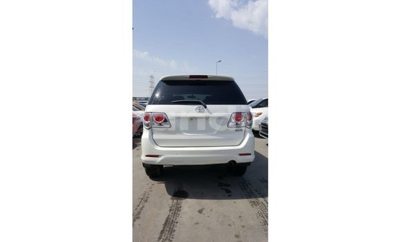 Buy Import Toyota Fortuner White Car in Import - Dubai in Zambia Buy Import Toyota Fortuner White Car in Import - Dubai in Zambia