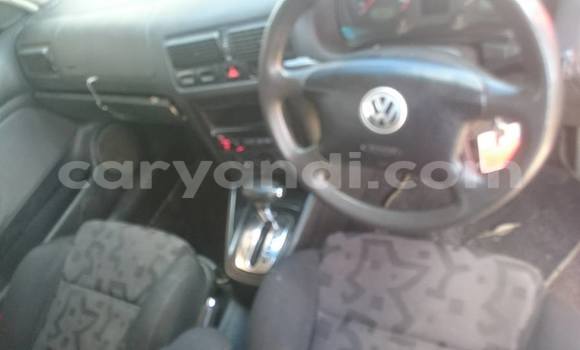 Nunua Ilio tumika Volkswagen Golf Nyekundu Gari ndani ya Chipata nchini Zambia Nunua Ilio tumika Volkswagen Golf Nyekundu Gari ndani ya Chipata nchini Zambia
