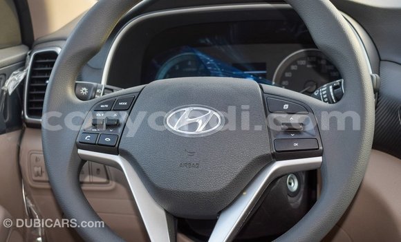 Nunua Imported Hyundai Tucson Nyeupe Gari ndani ya Import - Dubai nchini Zambia Nunua Imported Hyundai Tucson Nyeupe Gari ndani ya Import - Dubai nchini Zambia