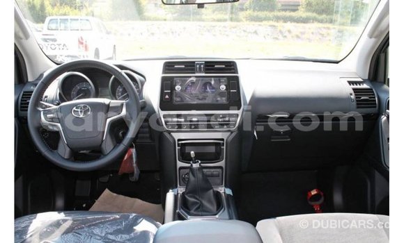 Buy Import Toyota Hilux Black Car in Import - Dubai in Zambia Buy Import Toyota Hilux Black Car in Import - Dubai in Zambia