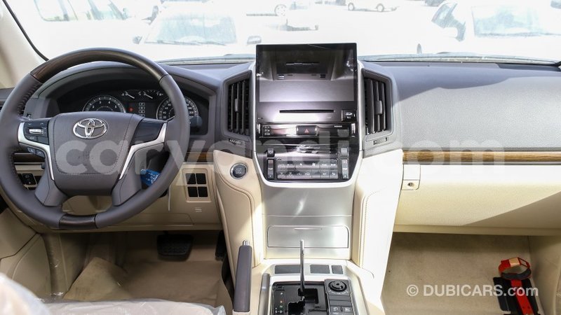 Big with watermark toyota land cruiser zambia import dubai 11018