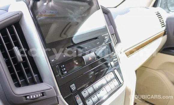 Acheter Import Voiture Toyota Land Cruiser Blanc à Import - Dubai, Zambie Acheter Import Voiture Toyota Land Cruiser Blanc à Import - Dubai, Zambie