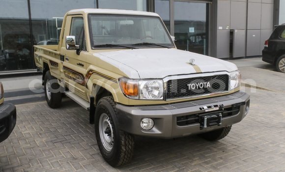 Acheter Import Voiture Toyota Land Cruiser Beige à Import - Dubai, Zambie Acheter Import Voiture Toyota Land Cruiser Beige à Import - Dubai, Zambie