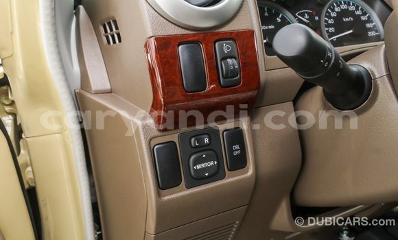 Acheter Import Voiture Toyota Land Cruiser Beige à Import - Dubai, Zambie Acheter Import Voiture Toyota Land Cruiser Beige à Import - Dubai, Zambie