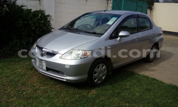 Buy Used Honda Fit Silver Car in Chingola in Zambia Buy Used Honda Fit Silver Car in Chingola in Zambia