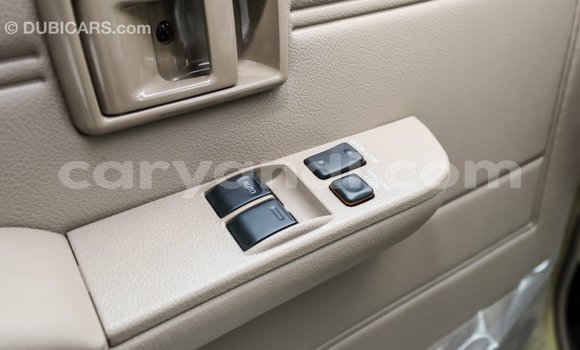Acheter Import Voiture Toyota Land Cruiser Beige à Import - Dubai, Zambie Acheter Import Voiture Toyota Land Cruiser Beige à Import - Dubai, Zambie