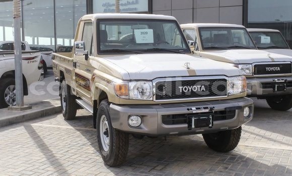Acheter Import Voiture Toyota Land Cruiser Beige à Import - Dubai, Zambie Acheter Import Voiture Toyota Land Cruiser Beige à Import - Dubai, Zambie