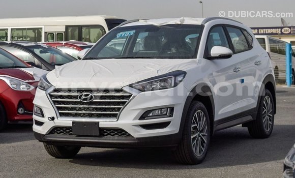 Buy Import Hyundai Tucson White Car in Import - Dubai in Zambia Buy Import Hyundai Tucson White Car in Import - Dubai in Zambia