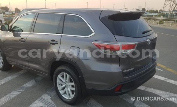 Tenga Imported Toyota Highlander Zvimwe Mota in Import - Dubai in Zambia Tenga Imported Toyota Highlander Zvimwe Mota in Import - Dubai in Zambia