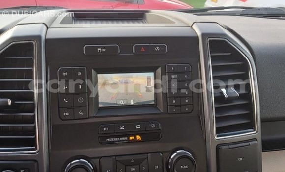 Acheter Import Voiture Ford Club Wagon Rouge à Import - Dubai, Zambie Acheter Import Voiture Ford Club Wagon Rouge à Import - Dubai, Zambie