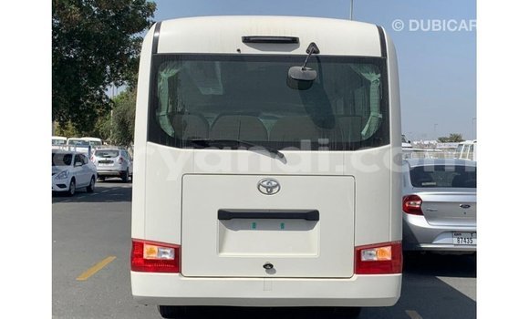 Acheter Import Voiture Toyota Coaster Blanc à Import - Dubai, Zambie Acheter Import Voiture Toyota Coaster Blanc à Import - Dubai, Zambie