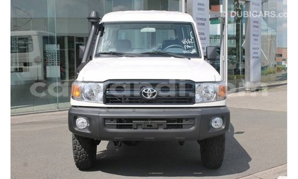 Buy Import Toyota Land Cruiser White Car in Import - Dubai in Zambia Buy Import Toyota Land Cruiser White Car in Import - Dubai in Zambia