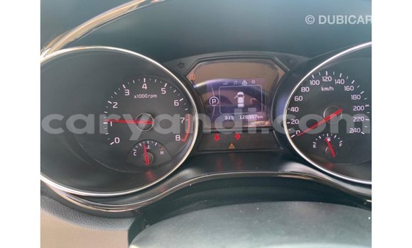Acheter Import Voiture Kia Carnival Blanc à Import - Dubai, Zambie Acheter Import Voiture Kia Carnival Blanc à Import - Dubai, Zambie