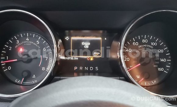 Acheter Import Voiture Ford Mustang Rouge à Import - Dubai, Zambie Acheter Import Voiture Ford Mustang Rouge à Import - Dubai, Zambie