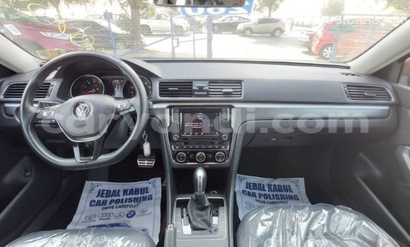 Acheter Import Voiture Volkswagen Passat Rouge à Import - Dubai, Zambie Acheter Import Voiture Volkswagen Passat Rouge à Import - Dubai, Zambie