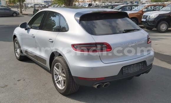 Acheter Import Voiture Porsche Macan Autre à Import - Dubai, Zambie Acheter Import Voiture Porsche Macan Autre à Import - Dubai, Zambie