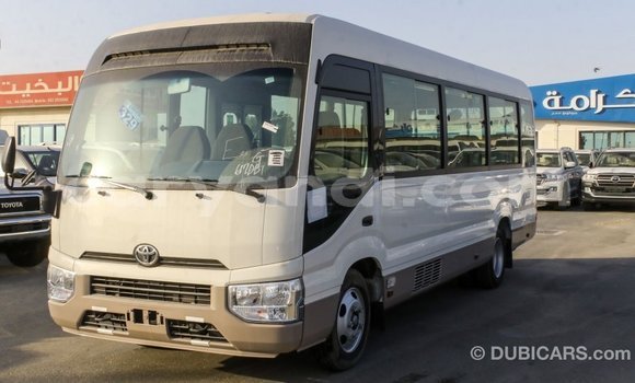 Acheter Import Voiture Toyota Coaster Blanc à Import - Dubai, Zambie Acheter Import Voiture Toyota Coaster Blanc à Import - Dubai, Zambie
