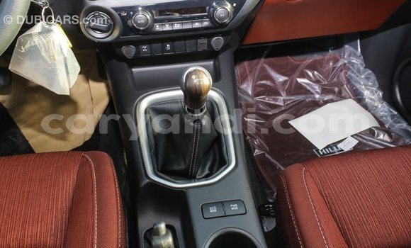 Acheter Import Voiture Toyota Hilux Blanc à Import - Dubai, Zambie Acheter Import Voiture Toyota Hilux Blanc à Import - Dubai, Zambie