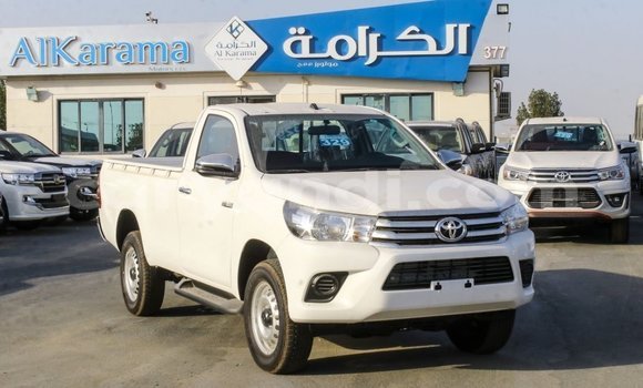 Acheter Import Voiture Toyota Hilux Blanc à Import - Dubai, Zambie Acheter Import Voiture Toyota Hilux Blanc à Import - Dubai, Zambie