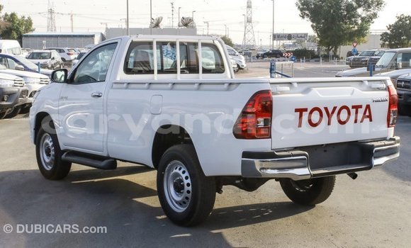 Acheter Import Voiture Toyota Hilux Blanc à Import - Dubai, Zambie Acheter Import Voiture Toyota Hilux Blanc à Import - Dubai, Zambie