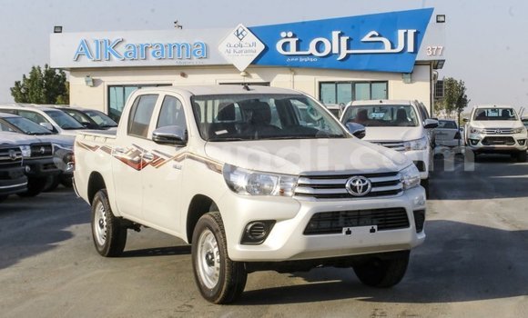 Acheter Import Voiture Toyota Hilux Blanc à Import - Dubai, Zambie Acheter Import Voiture Toyota Hilux Blanc à Import - Dubai, Zambie