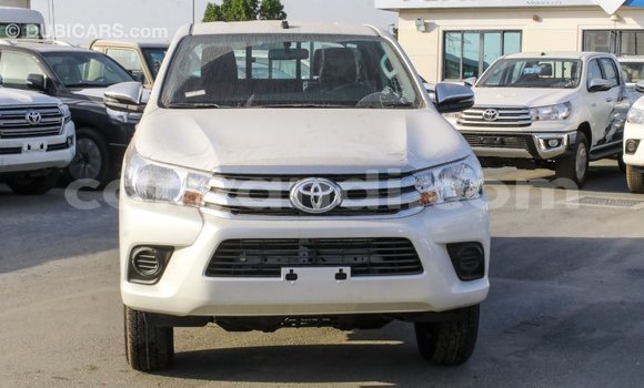 Acheter Import Voiture Toyota Hilux Blanc à Import - Dubai, Zambie Acheter Import Voiture Toyota Hilux Blanc à Import - Dubai, Zambie
