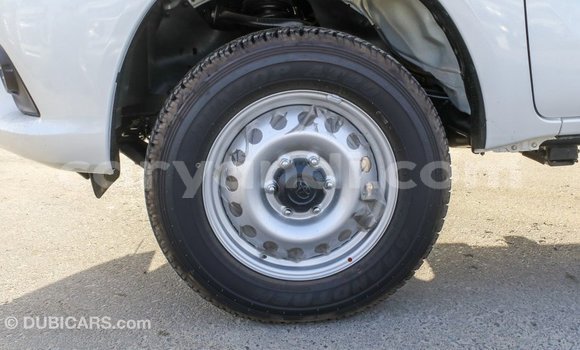 Acheter Import Voiture Toyota Hilux Blanc à Import - Dubai, Zambie Acheter Import Voiture Toyota Hilux Blanc à Import - Dubai, Zambie