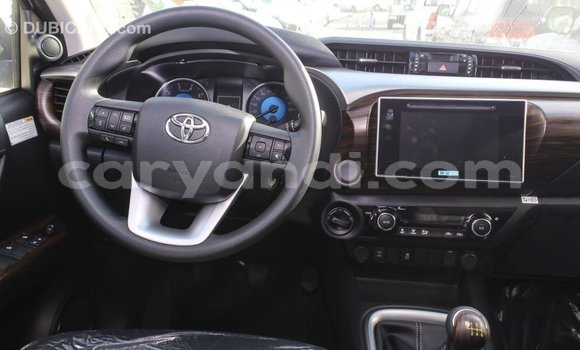 Acheter Import Voiture Toyota Hilux Autre à Import - Dubai, Zambie Acheter Import Voiture Toyota Hilux Autre à Import - Dubai, Zambie