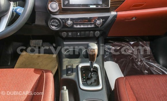 Acheter Import Voiture Toyota Hilux Blanc à Import - Dubai, Zambie Acheter Import Voiture Toyota Hilux Blanc à Import - Dubai, Zambie
