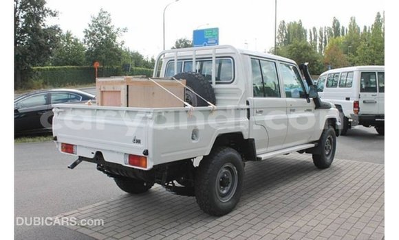 Buy Import Toyota Land Cruiser White Car in Import - Dubai in Zambia Buy Import Toyota Land Cruiser White Car in Import - Dubai in Zambia