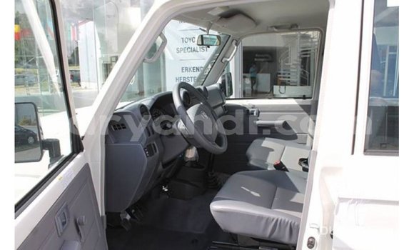 Buy Import Toyota Land Cruiser White Car in Import - Dubai in Zambia Buy Import Toyota Land Cruiser White Car in Import - Dubai in Zambia