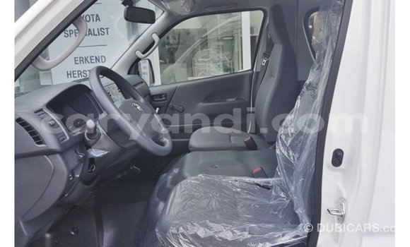 Acheter Import Voiture Toyota Hiace Blanc à Import - Dubai, Zambie Acheter Import Voiture Toyota Hiace Blanc à Import - Dubai, Zambie