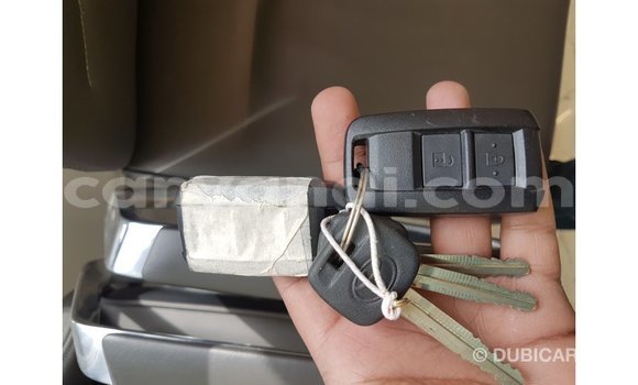 Nunua Imported Toyota Land Cruiser Beige Gari ndani ya Import - Dubai nchini Zambia Nunua Imported Toyota Land Cruiser Beige Gari ndani ya Import - Dubai nchini Zambia