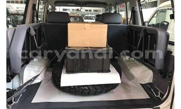 Buy Import Toyota Land Cruiser White Car in Import - Dubai in Zambia Buy Import Toyota Land Cruiser White Car in Import - Dubai in Zambia
