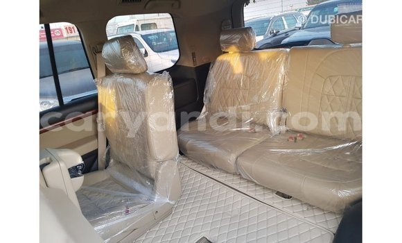 Acheter Import Voiture Toyota Land Cruiser Autre à Import - Dubai, Zambie Acheter Import Voiture Toyota Land Cruiser Autre à Import - Dubai, Zambie